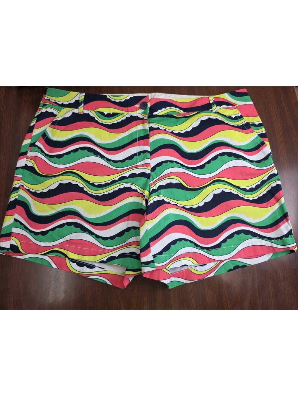 Crown & Ivy Size 20W Multi Color Wavy Striped Bermuda Shorts Retro Boho Casual